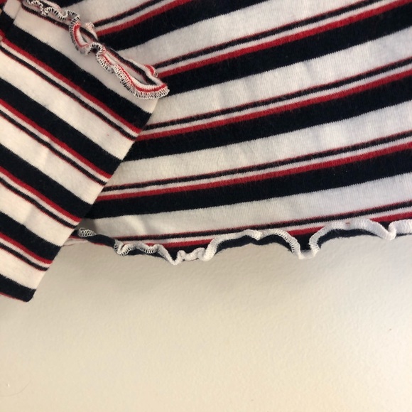 Cropped Striped Long Sleeve - Picture 2 of 4